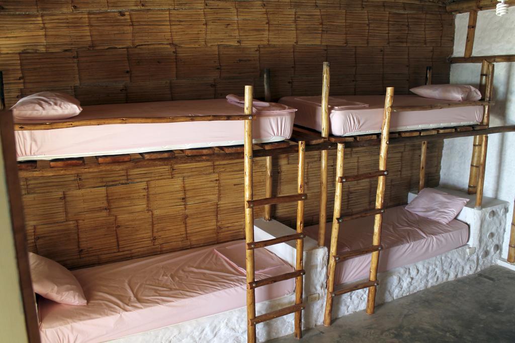 Psygon Surf Camp Hostel Máncora Kamer foto